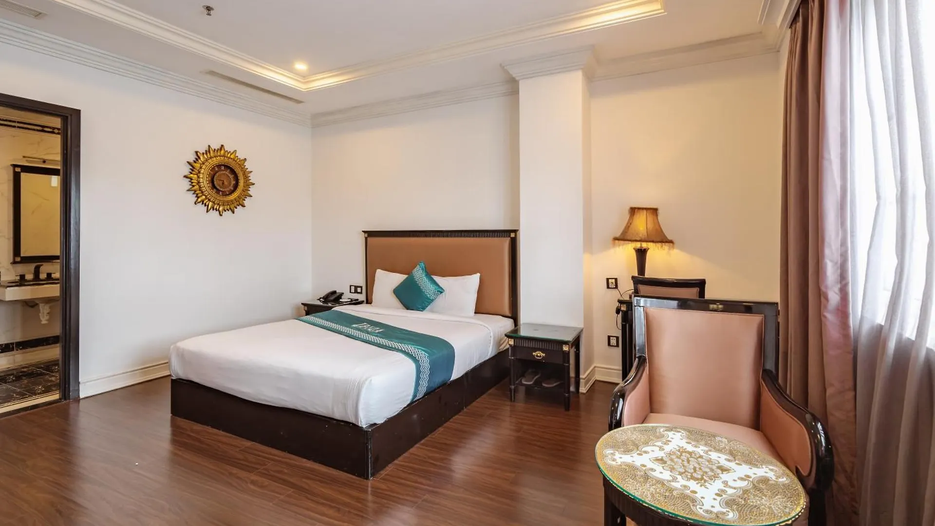 ****  Ibiza Riverfront Da Nang Hotel Вьетнам