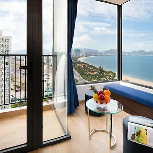 https://crown-hotel-nha-trang.nhatrangbesthotels.com