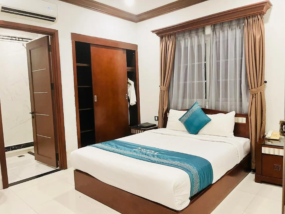 ****  Ibiza Riverfront Da Nang Hotel Powered By Aston Vietnam