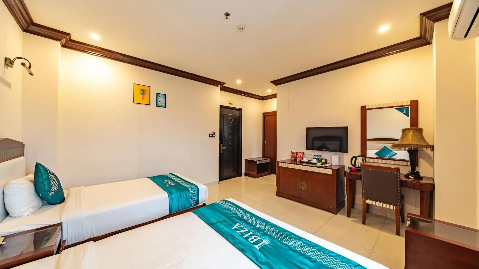 Ibiza Riverfront Da Nang Hotel Powered By Aston